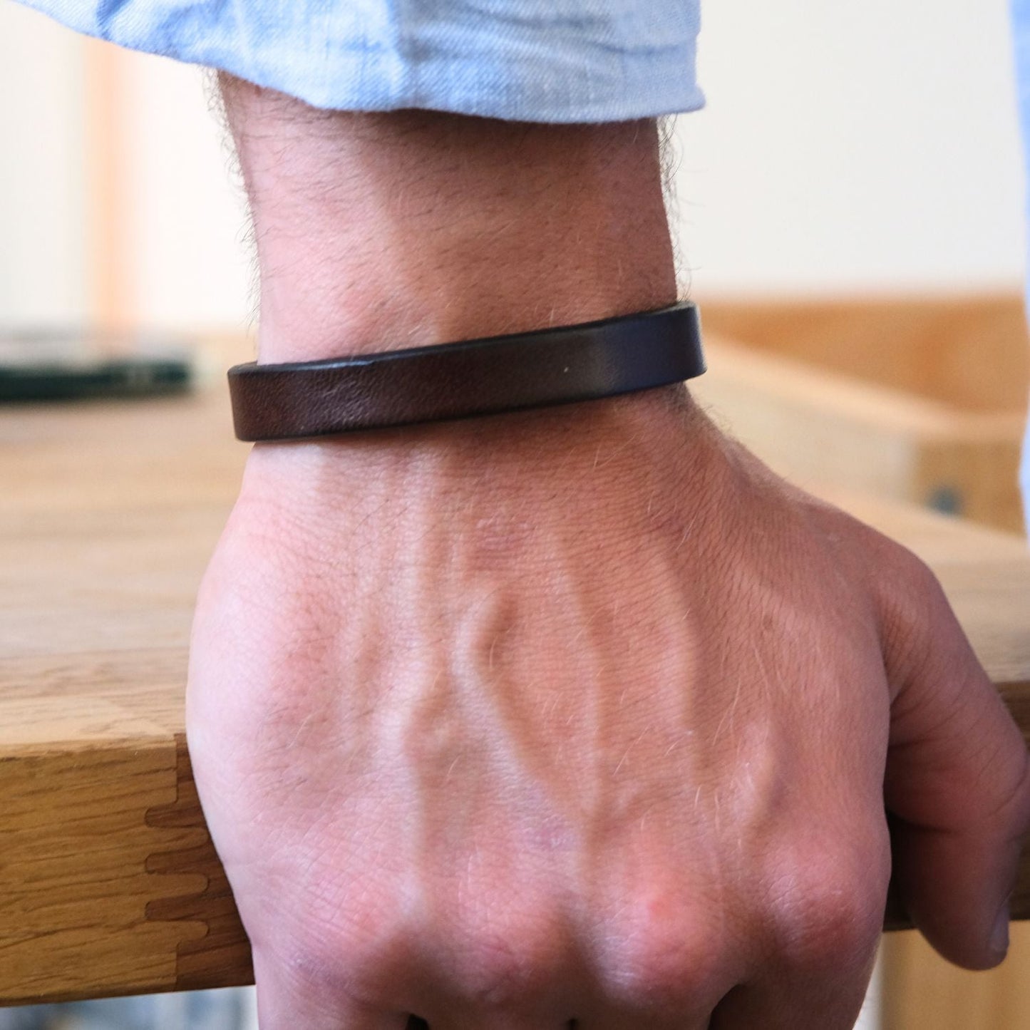 Für meinen Mann – Armband aus braunem Leder-B24-T55