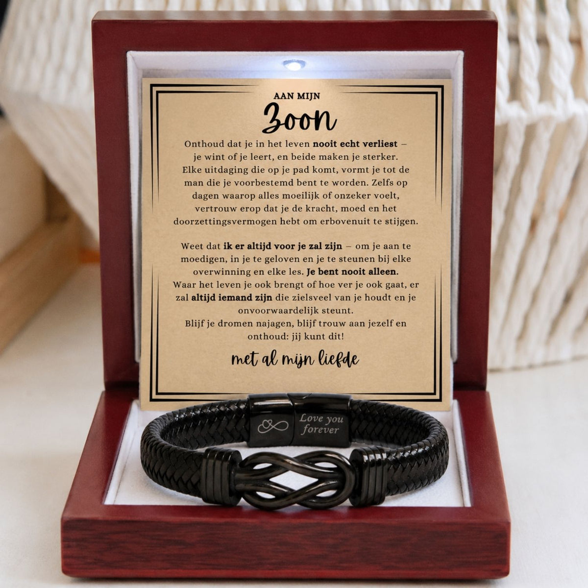 Für meinen Sohn – Schwarzes Infinity Armband mit Gravur