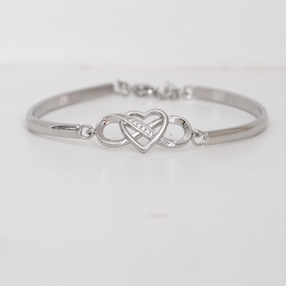 Für meine Tochter – Infinity Armband „Die schönsten Kapitel“