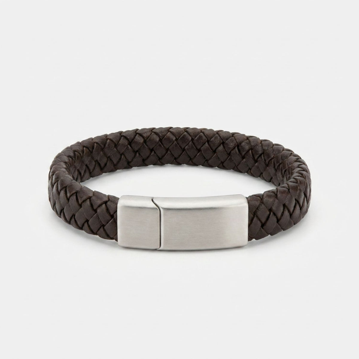 Bruine gevlochten armband met gravure – foto 4