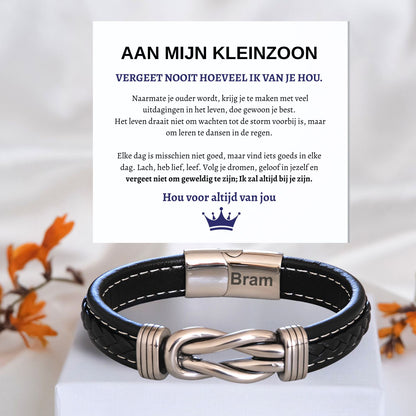 Personalisiertes Infinity Armband mit Gravur