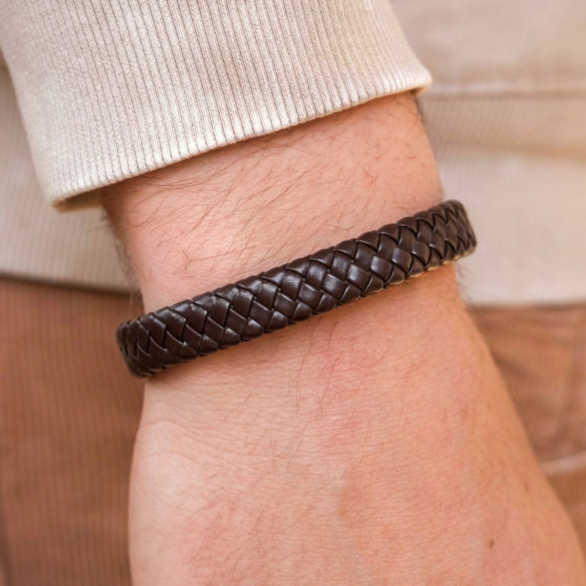 Gevlochten leren armband als Vaderdagcadeau