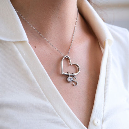 Herz-Halskette mit Initialen-Perlen - L22